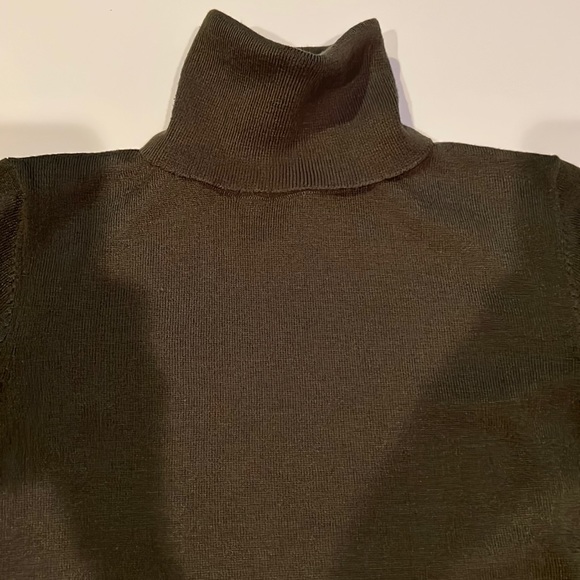 Atitudine Jay Manuel Turtleneck sweater Olive green - Picture 3 of 5